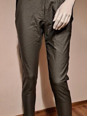 Włoskie, woskowane spodnie, rozmiar M